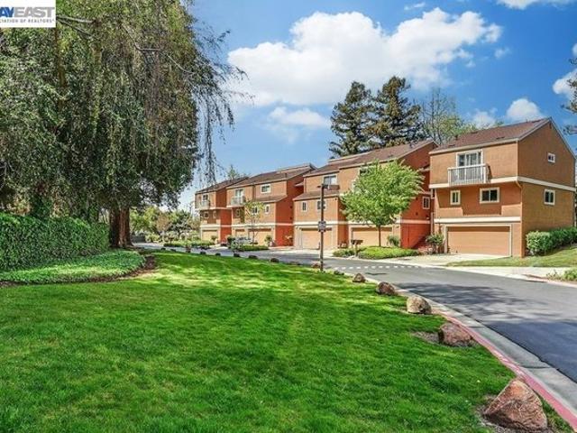 Townhouse for sale in Fremont, California