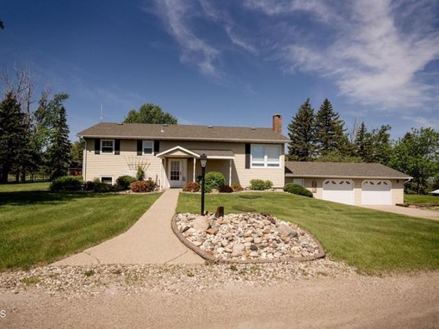House for sale in Jamestown, North Dakota