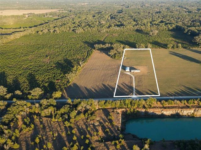 House for sale in Newberry, Florida