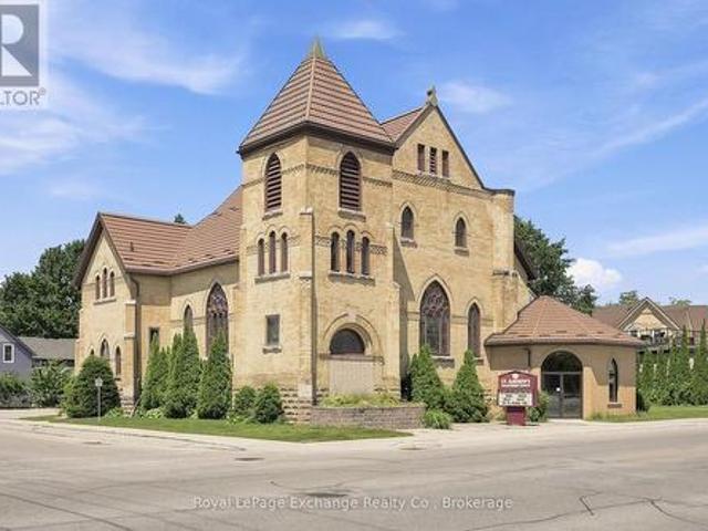 Commercial for rent in Grey, Ontario