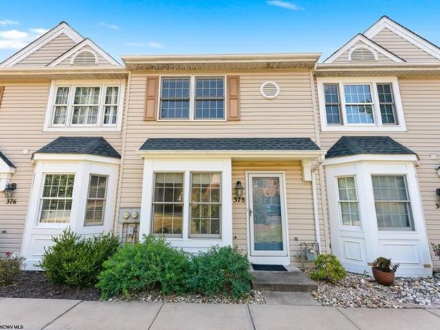 Townhouse for sale in Bridgeville, Pennsylvania