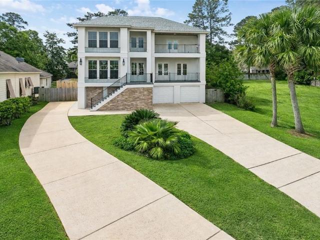 House for sale in Mandeville, Louisiana
