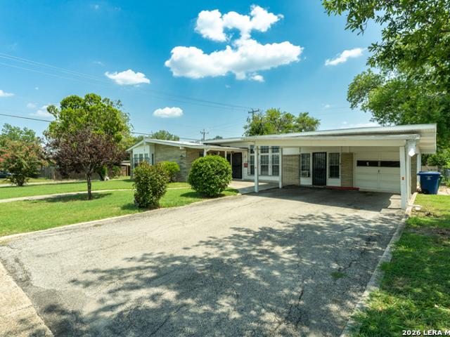 House for sale in Leesville, Texas