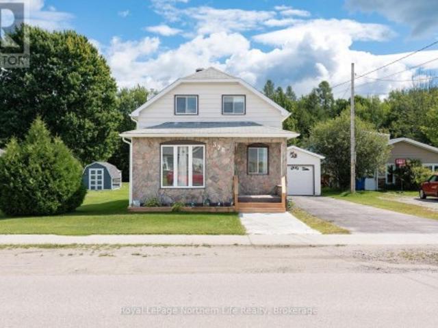 House for sale in Copper Cliff, Ontario