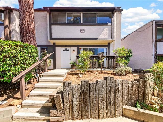 Condo for sale in Canoga Park, California