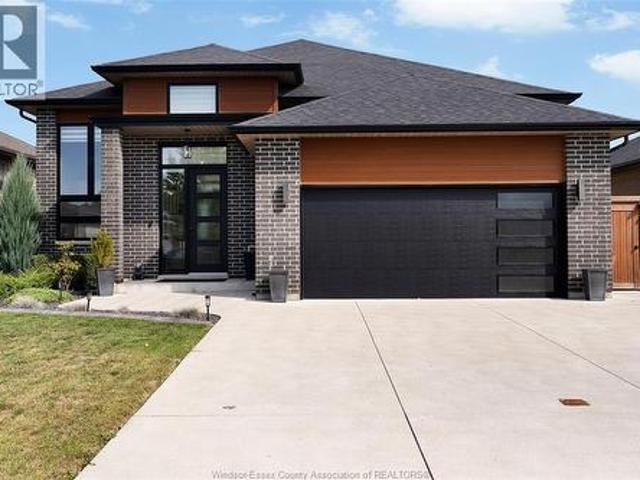House for sale in Amherstburg, Ontario