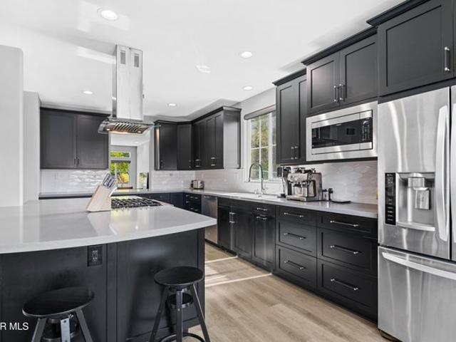 Townhouse for sale in Newbury Park, California