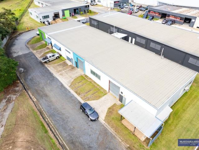 Warehouse for rent in Toombul, Queensland