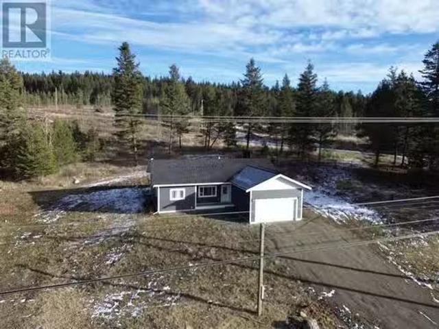 House for sale in 108 Mile Ranch, British Columbia