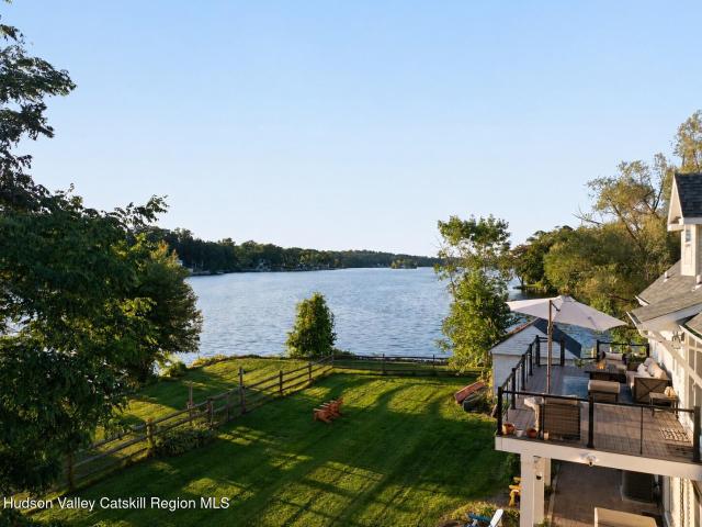 House for sale in Niverville, Town of Kinderhook