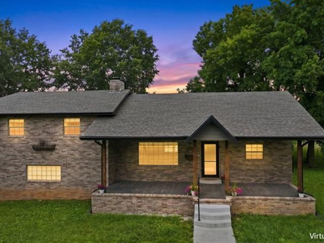 House for sale in Pierce City, Missouri