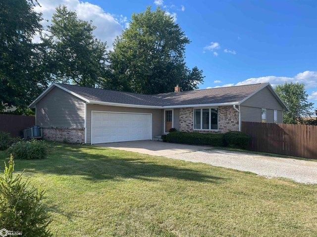 House for sale in Grinnell, Iowa