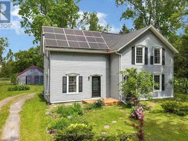 House for sale in Ontario