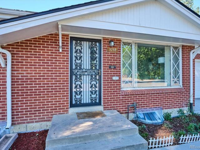 House for sale in Arapahoe, Colorado