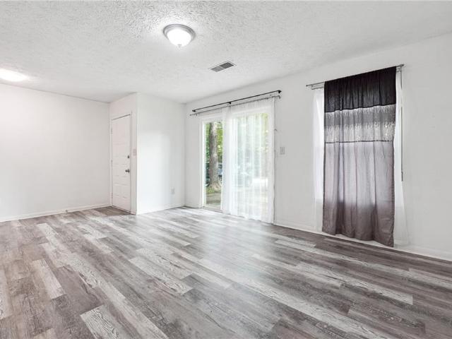 Townhouse for sale in Acworth