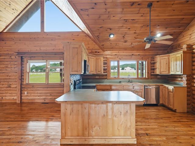 House for sale in Ark