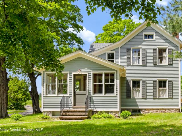 House for sale in Kinderhook, New York