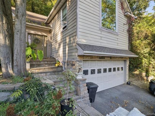 House for sale in Centerport, Town of Huntington