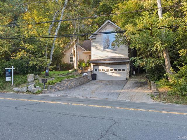 House for sale in Centerport, Town of Huntington