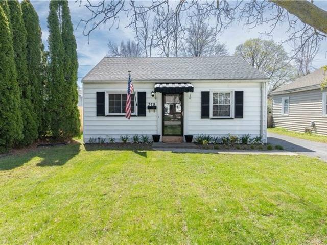 House for sale in Oak Hill, New York