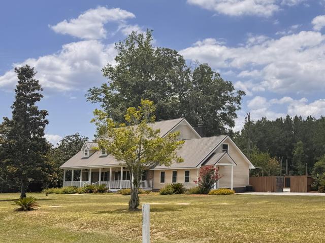 House for sale in Walterboro, South Carolina