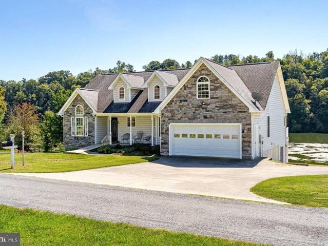 House for sale in Luray, Page County