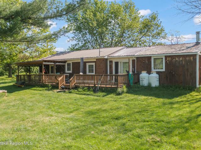 House for sale in Hannacroix, New York