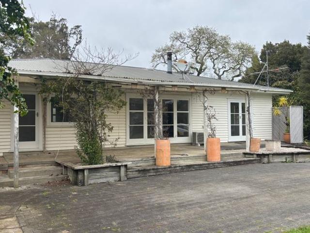 House for rent in Awhitu, Oroua County