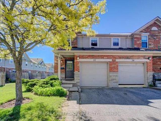 Townhouse for sale in Guelph, Ontario