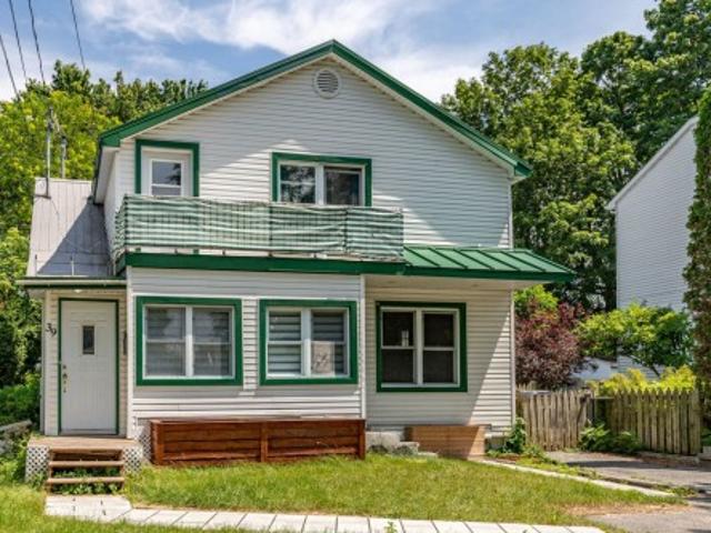 Property for sale in Deux-Montagnes, Laurentides