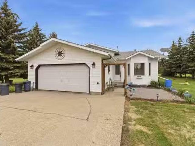 House for sale in Alberta