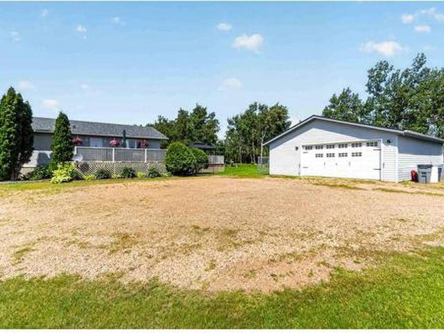House for sale in Alberta