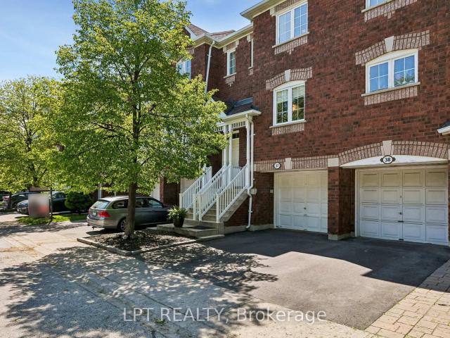 Condo for sale in Mississauga, Ontario