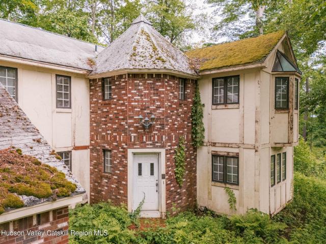 Commercial for sale in Selkirk Commercial for sale in Selkirk
