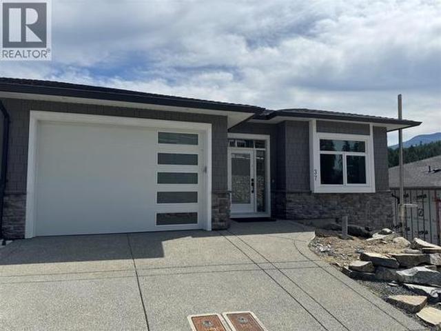 House for sale in Ladysmith, British Columbia