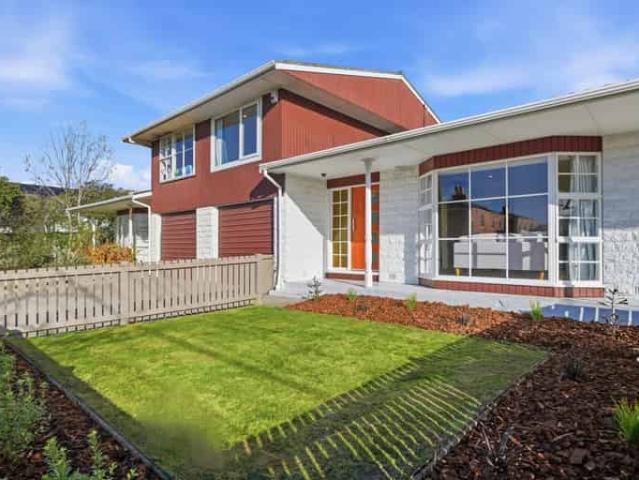 House for rent in Edgeware, Canterbury
