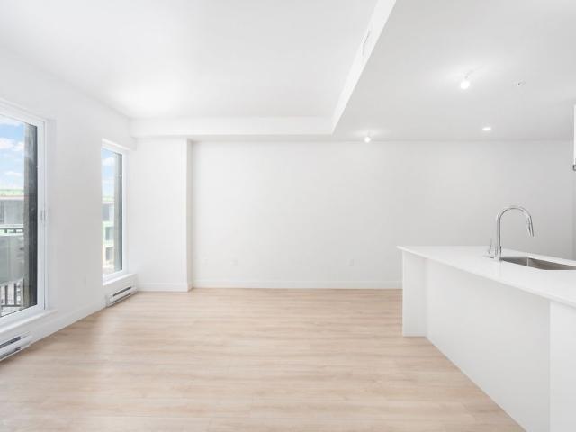 Apartment for rent in Dollard-des-ormeaux, Quebec
