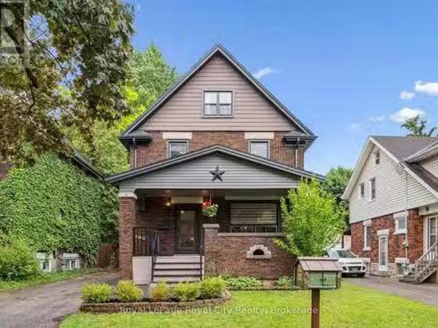 House for sale in Victoria Park Heritage District, Kitchener