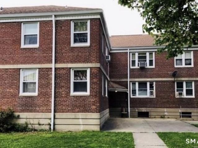 Condo for sale in Stratford, Connecticut