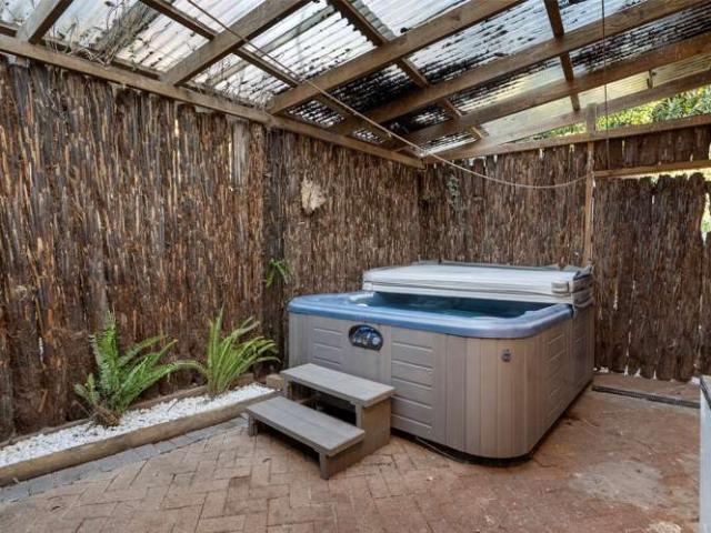 House for sale in Lynfield