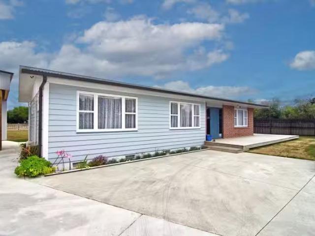 House for sale in Carterton, Wellington