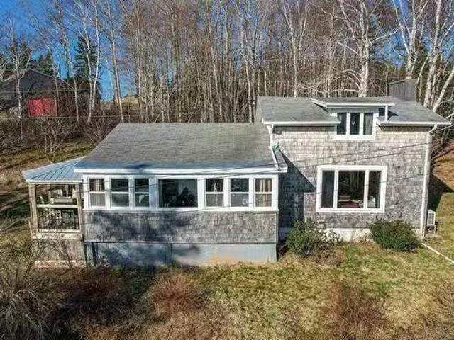 House for sale in Big Pond, Nova Scotia