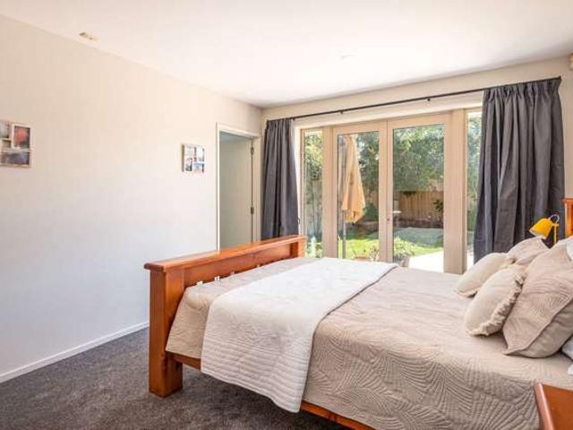 House for rent in Chaslands, Canterbury