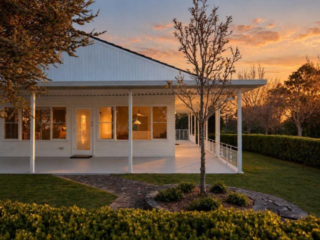 Apartment for rent in Eleebana, Newcastle-Maitland