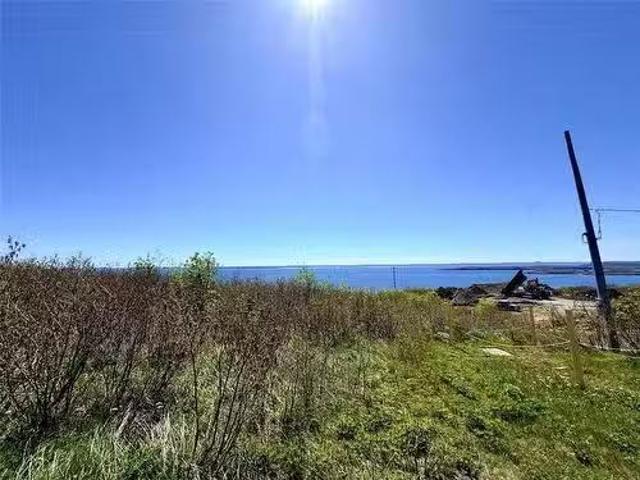 House for sale in Upper Island Cove, Newfoundland And Labrador
