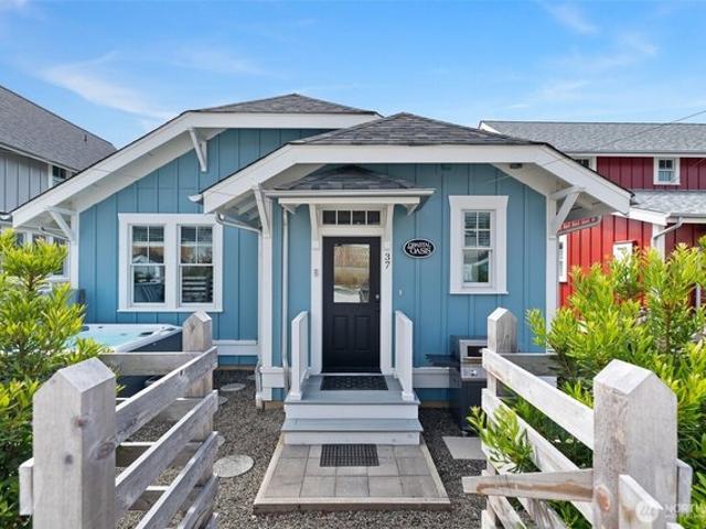 House for sale in Moclips, Washington