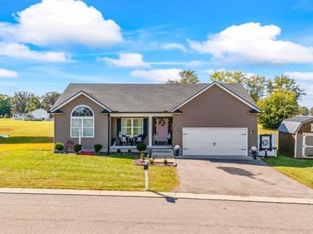 House for sale in Oakland, Kentucky