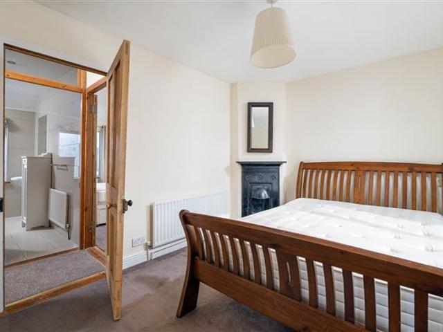 Terraced House to rent in Bluebell, North Tipperary