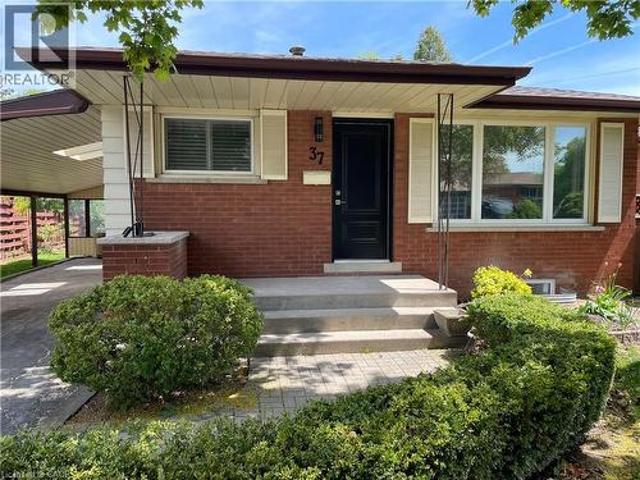 House for rent in Ancaster, Ontario