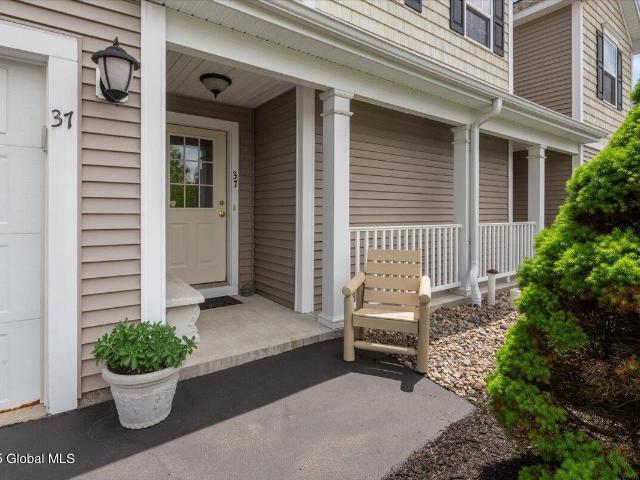 Condo for sale in Albany